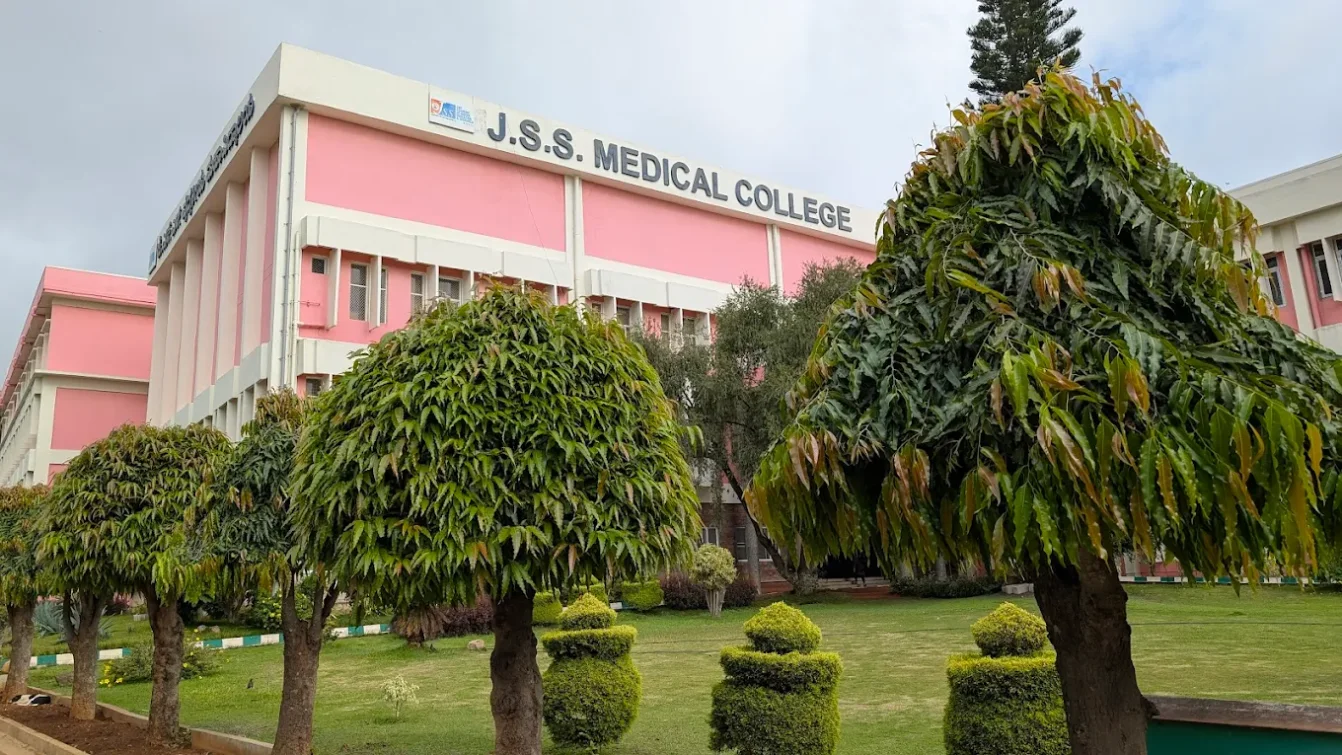 Jawaharlal Nehru Medical College (KLE)