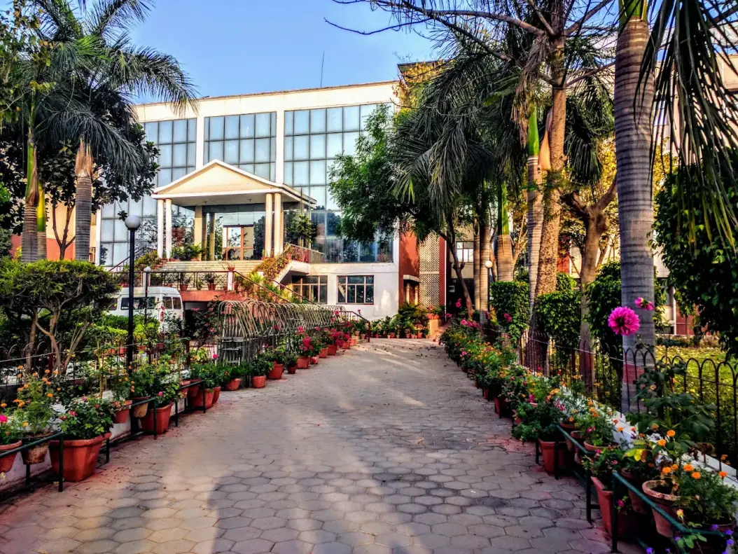 Kalka Dental College